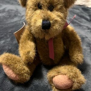 Fuzzy brown Boyds bear